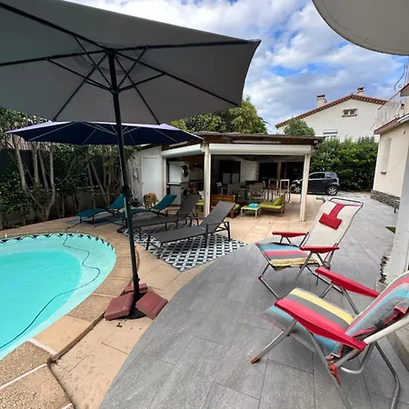 Jolie Piscine Climatise 6 Pers Proche Centre-ville Вилла